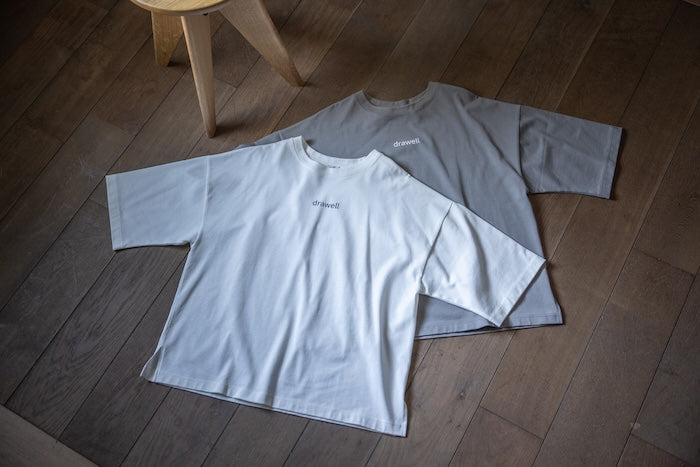 ドロウェル ロゴTシャツ