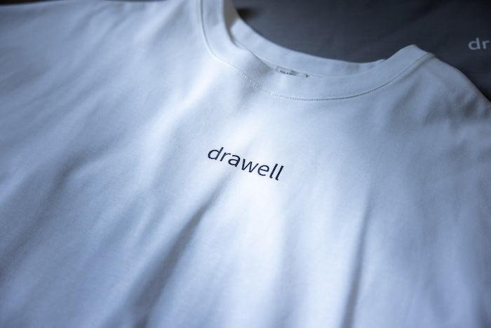 ドロウェル ロゴTシャツ