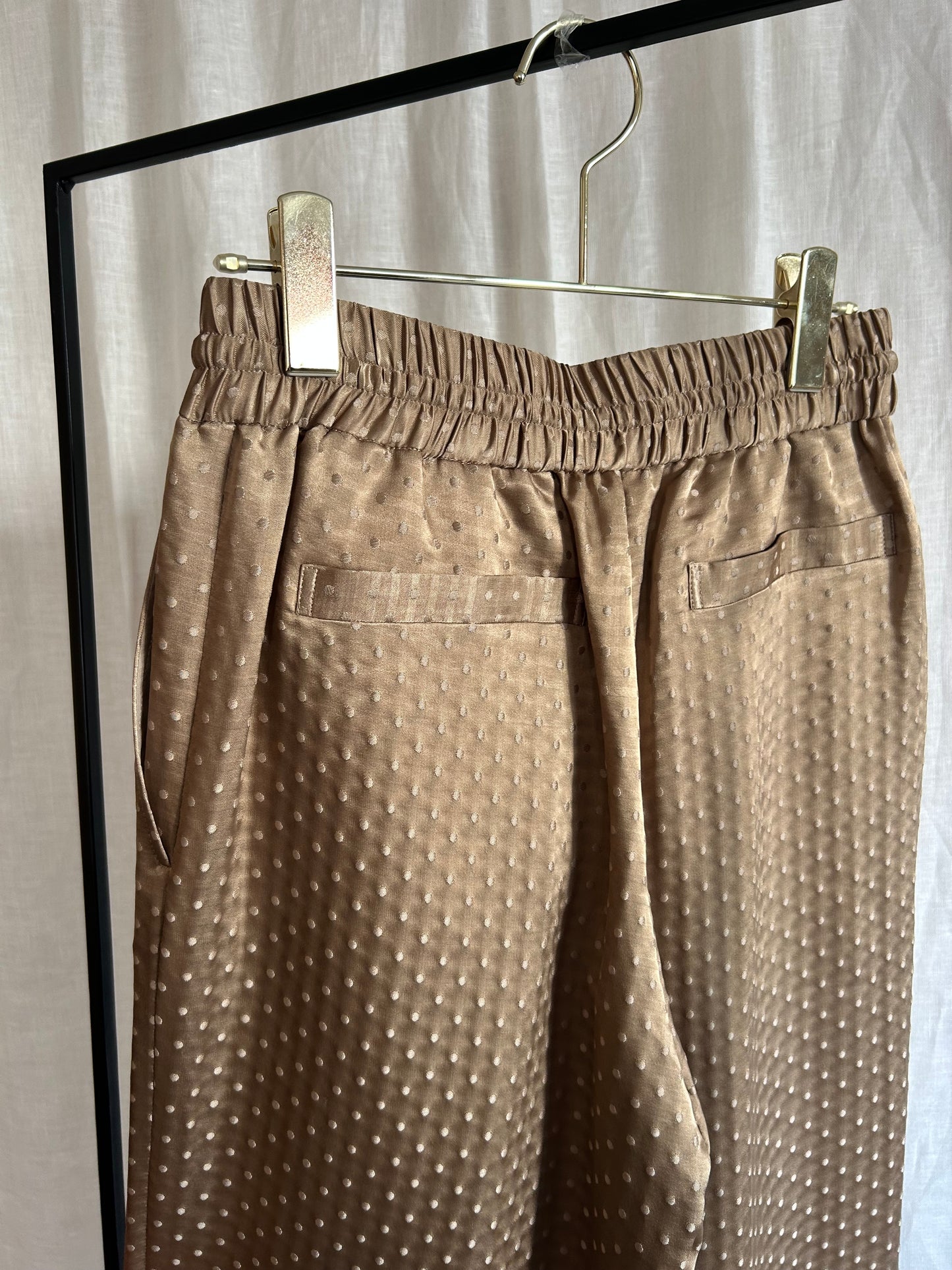 レーヨンドットジャガードドロストパンツ