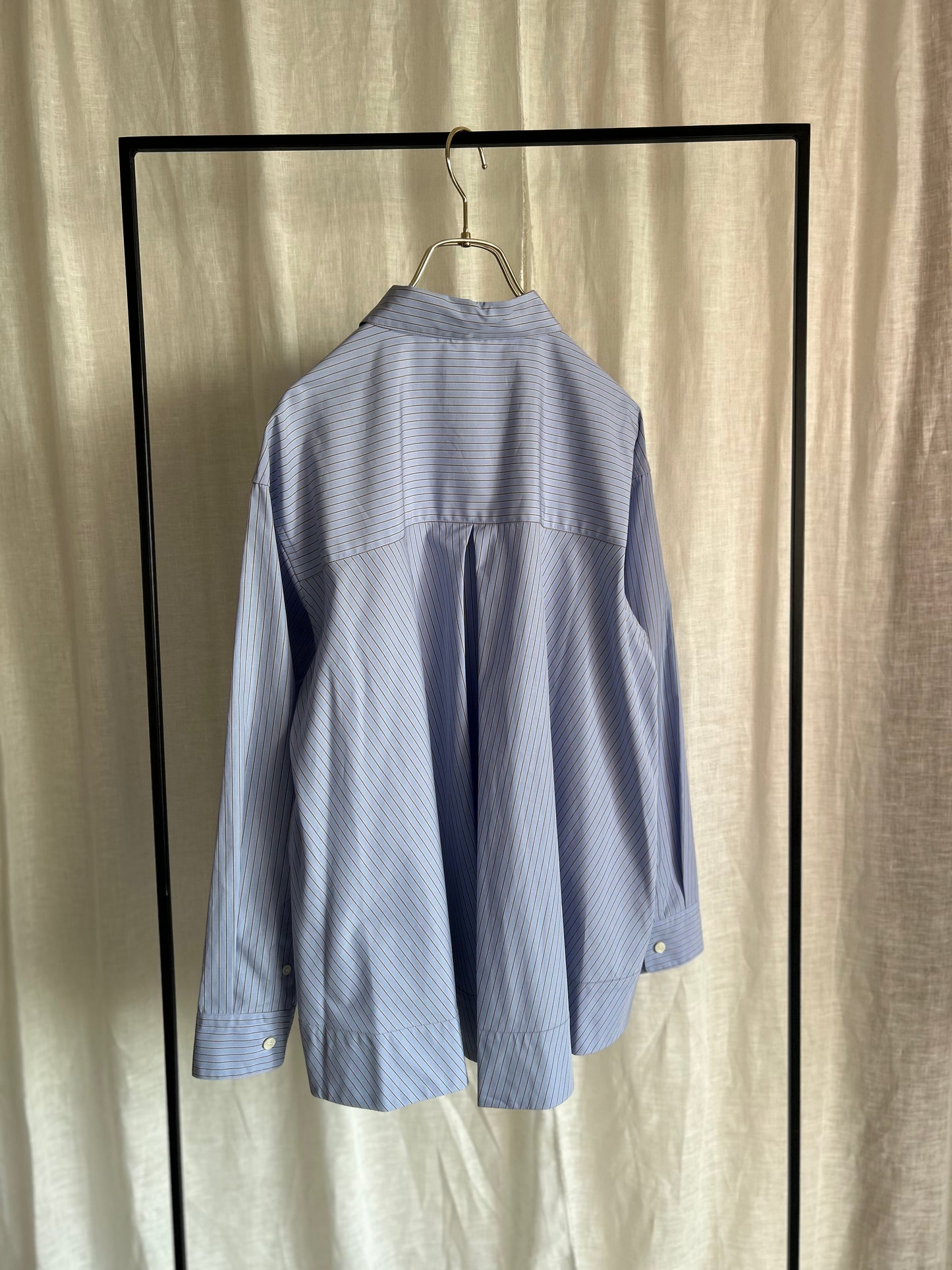 25AW バックフレアシャツ