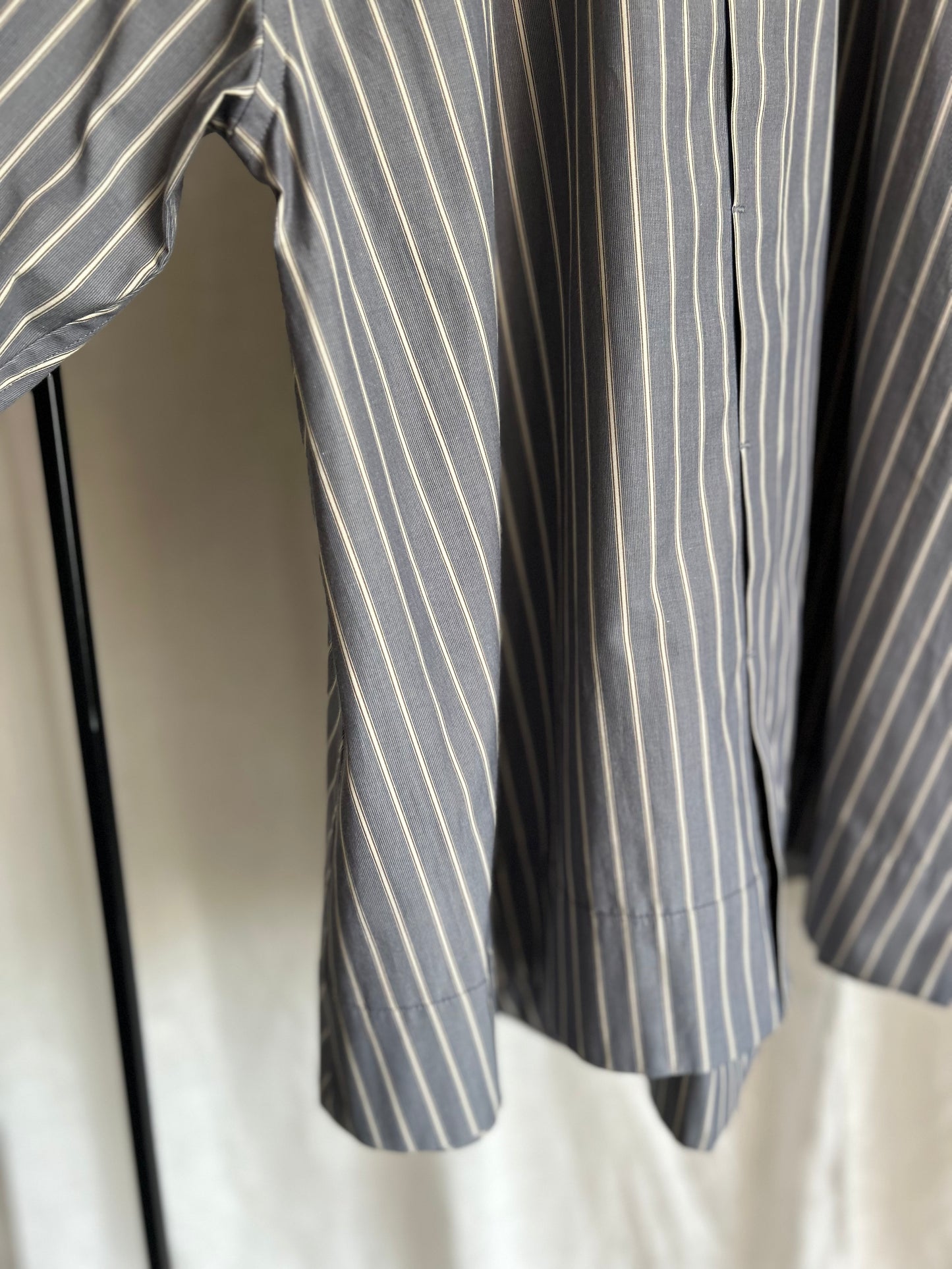 25AW バックフレアシャツ