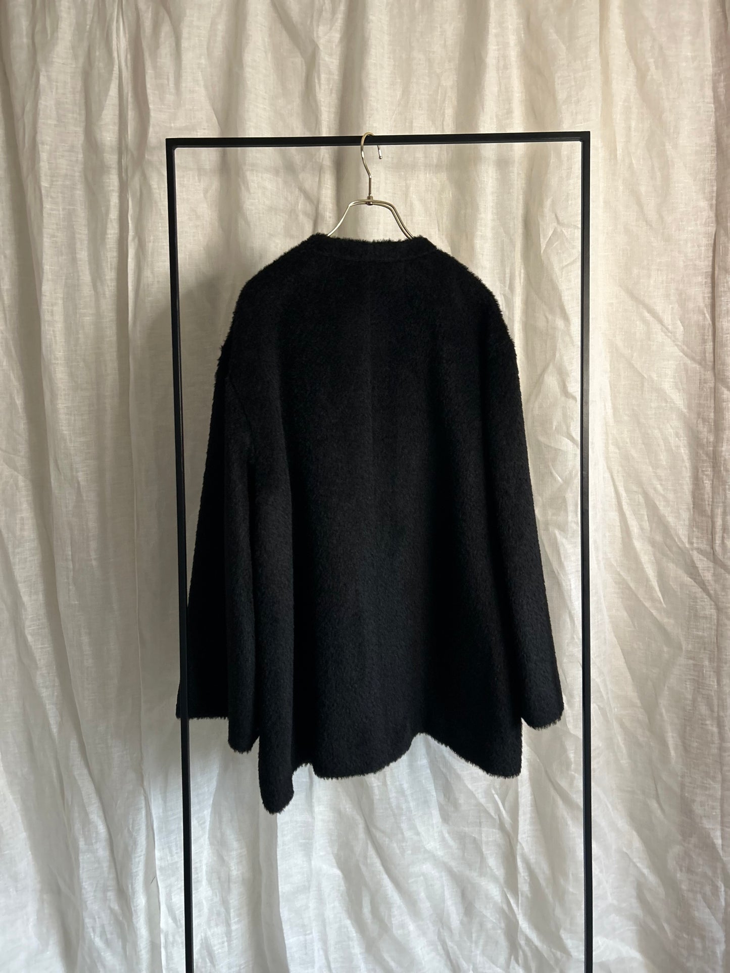 2025AWアルパカシャギーノーカラーAラインコート