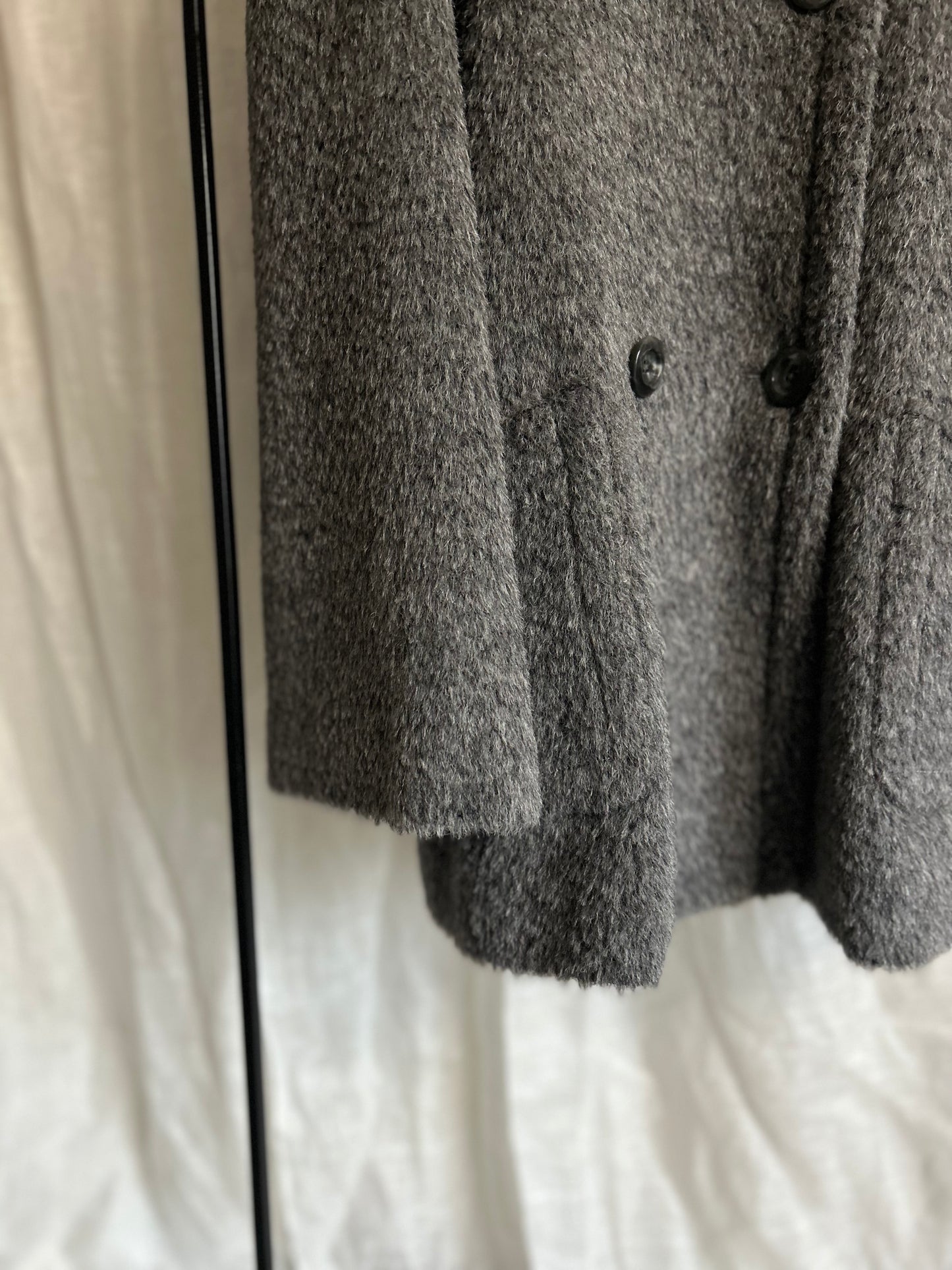 2025AWアルパカシャギーノーカラーAラインコート