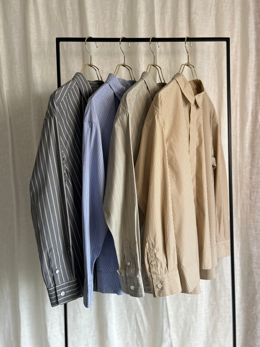25AW バックフレアシャツ