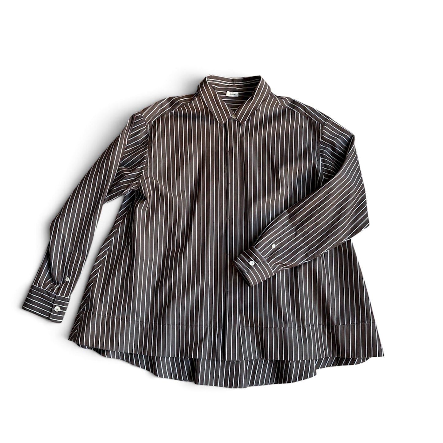 26AWバックフレアシャツ